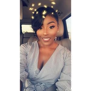 Meet your Posher, Simone